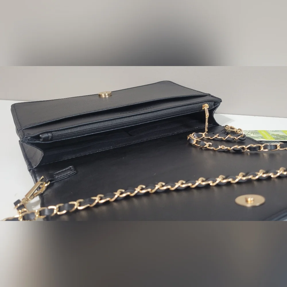 NWT Badgley Mischka Quilted Vegan Leather Crossbody Clutch - Picture 11 of 11